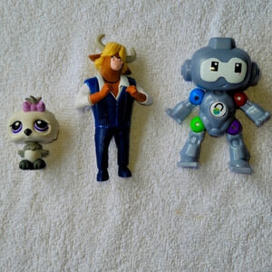 Happy  Meal Balance Bot, Darius the Showoff and LPS Owl